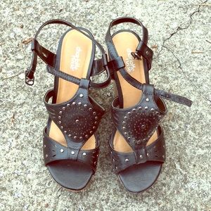 Wedges in good condition